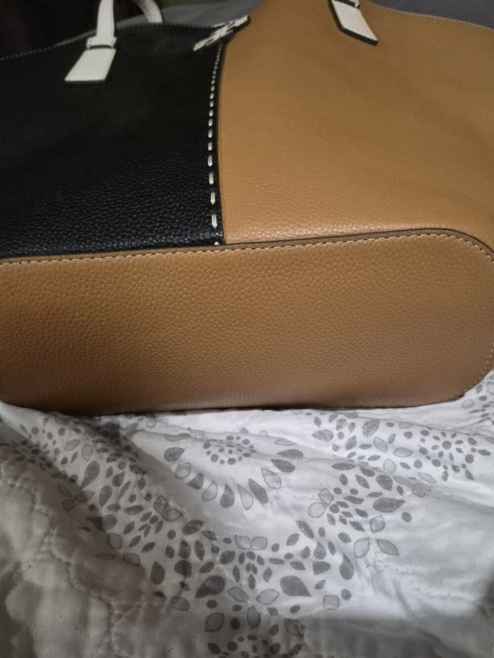 Tory Burch Tote - Picture 3 of 6